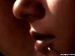 18 ans, Blonde, Brunette brune, Branlette thaïlandaise, Hard, Hd, Mère que j'aimerais baiser, Adolescente