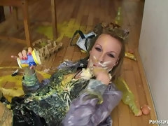 Rubia, Comida, Desnudo, Satén, Solo, Medias largas, Mojado