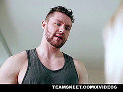 ExxxtraSmall - Chloe Temple stretches Her cell For Her Neighbor's Package