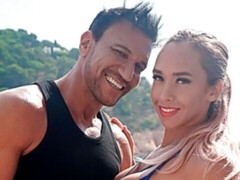 Playa, Tetas grandes, Mamada, Pajear, Lamidas, Madres para coger, Al aire libre, Coño