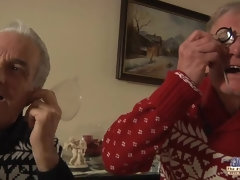 Anaal, Vingeren, Likken, Masturbatie, Verpleegster, Kousen, Slikken, Trio