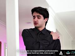 フランス人, 開帳, マッサージ, 淫乱熟女, オイル, 現実, タトゥー, 妻