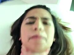 Amateur, Nana, Sucer une bite, Mignonne, Fille latino, Léchez