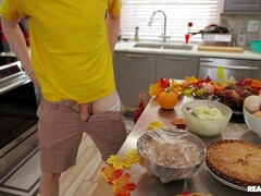 Lieveling, Slaapkamer, Rondborstig, Diep in de keel, Gezichtzitten, Kokhalzen, Billekoek, Trio