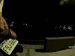 デカチン, 公共, シーメール