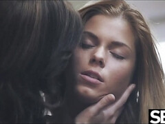 Большие сиськи, Брюнетки, Грудастые, Волосатые, Зрелые, Мамочка, Натуральные сиськи, Киски