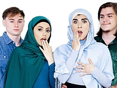 18 años, Arabe, Culo grande, Mamada, Estilo perrito, Tetas naturales, Adolescente, Tetas