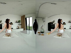 Grosse titten, Braunhaarige, Masturbation, Nackt, Erotischer film, Titten, Nass, Ehefrau