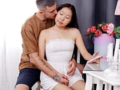 18, アジア人, デカ尻, フェラチオ, バック, 自然山雀, ティーン, オッパイの