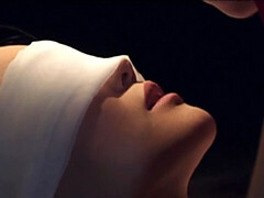 デカ尻, デカパイ, 指いじり, キス, レズビアン, なめる, ティーン, オッパイの