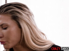 Садо мазо, Блондинки, Постарше, Дилдо, Пальцем, Поцелуи, Милф, Мамочка