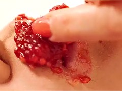Красотки, Брюнетки, Европейки, Мастурбация, Соло, Сиськи