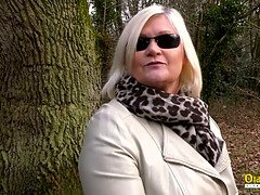 69, Plantureuse, Doigter, Lingerie, Mature, Maman, Mamelons, Suçant