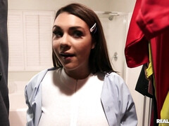 Kont, Bruinharig, Sperma in gezicht, Kokhalzen, Masturbatie, Geschoren, Billekoek, Lerarin