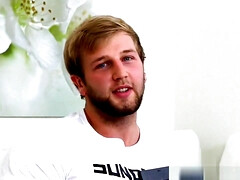 Blondine, Blasen, Vollbusig, Klassisch, Tschechisch, Orgasmus, Muschi, Strümpfe