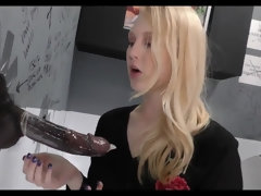 Blondine, Blasen, Schwarz, Erotisch, Interrassisch, Dürr, Erotischer film, Titten