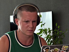 フェラチオ, 浮気者, 中出し, 浮気する, イく瞬間, ロシア人, ティーン, 三人