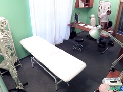 Enthousiasteling, Pijpbeurt, Sperma in gezicht, Likken, Kantoor, Klein, Kut duiken, Uniformpje