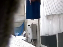 Naughty Asians pissing outdoors