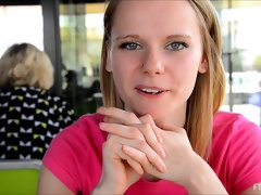 Jurk, Extreem, Gapende, Hakken, Masturbatie, Orgasme, Openbaar, Alleen