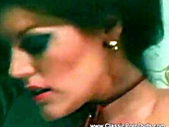 Gros seins, Faciale, Rétro ancien