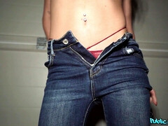 Grosser schwanz, Blasen, Hundestellung, Aufs gesicht abspritzen, Piercing, Öffentlich, Muschi, Nass