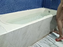 ハードコア, シャワー