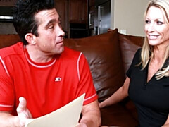 Grote kont, Grote lul, Grote mammen, Blond, Pijpbeurt, Hondjeshouding, Moeder die ik wil neuken, Vrouw