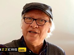 Большие сиськи, Минет, Брюнетки, Кончили внутрь, Ласковые ручки, Хд, Натуральные сиськи, Молоденькие