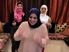 Brunette brune, Groupe, Hard, Hd, Echangistes, Adolescente