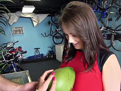 Nana, Gros seins, Groupe, Suçant