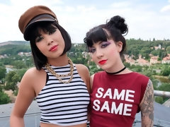 Doppelpenetration, Handjob, Hardcore, Interrassisch, Orgie, Party, Jungendliche (18+), Titten