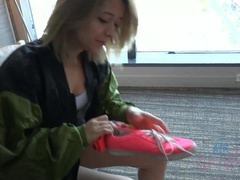 Leie, Bad, Blondine, Freundin, Pov, Muschi, Dürr, Socken