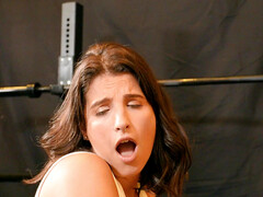 アメリカ人, アナル, デカパイ, フェラチオ, イく瞬間, 指いじり, なめる, タトゥー