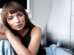 18 jahre, Arsch, Tussi, Europäisch, Erotischer film, Solo, Jungendliche (18+), Titten