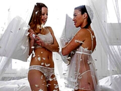 Puppe, Küssen, Lingerie, Masturbation, Muschi, Rasiert, Jungendliche (18+), Titten