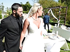 Grote kont, Blond, Pijpbeurt, Brijd, Hondjeshouding, Dubbele penetratie, Moeder die ik wil neuken, Kort haar