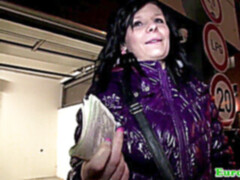 中出し, チェコ, 裸, アウトドア, 小柄, 現実, 剃毛, スパイ