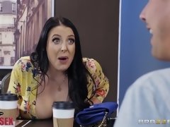 Culo, Culo grande, Mamada, Garganta profunda, Lamidas, Público, Paja con tetas, Tetas