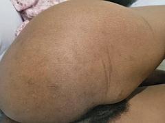 Amateur, Noire, Rondelette, Femme couguar, Noir ébène, Poilue, Hd, Mère que j'aimerais baiser