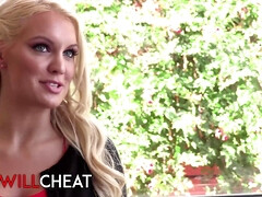 Blonde, Sucer une bite, Gorge profonde, En levrette, Doigter, Hard, Interracial, Léchez