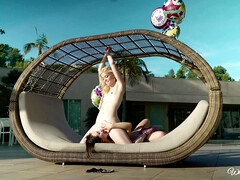 Rubia, Lesbiana, Lamidas, Lencería, Al aire libre, Pequeña, Perforación, Coño