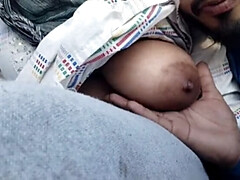 Auto, Vingeren, Eerste keer, Indisch, Zoenen, Ruw, Softcore pornografie, Vrouw