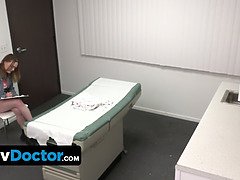 デカ尻, フェラチオ, 医者, 指いじり, 叫ぶ, 禁句, オッパイの, ユニフォーム