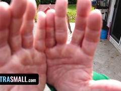 18 ans, Sucer une bite, Éjaculation interne, Queue, Petite femme, Rugueux, Adolescente, Nénés