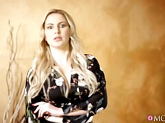 Arsch, Grosse titten, Blasen, Betrug, Paar, Natürlichen titten, Piercing, Muschi