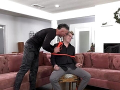 Grosse bite, Gros seins, Brunette brune, Hard, Talons, Mère que j'aimerais baiser, Jarretelles, Épouse