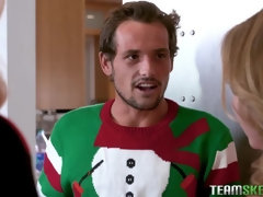 Arsch, Schlafzimmer, Bruder, Hundestellung, Lecken, Natürlichen titten, Muschi, Kurzes haar