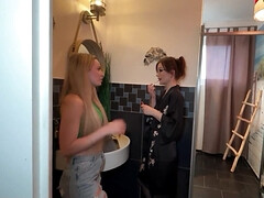 Leie, Hardcore, Selbstgemacht, Pov, Muschi, Reiten, Dürr, Strümpfe