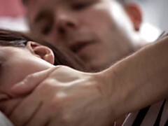 Sucer une bite, Brunette brune, Éjaculation interne, Femelle, Léchez, Réalité, Rugueux, Soeurs